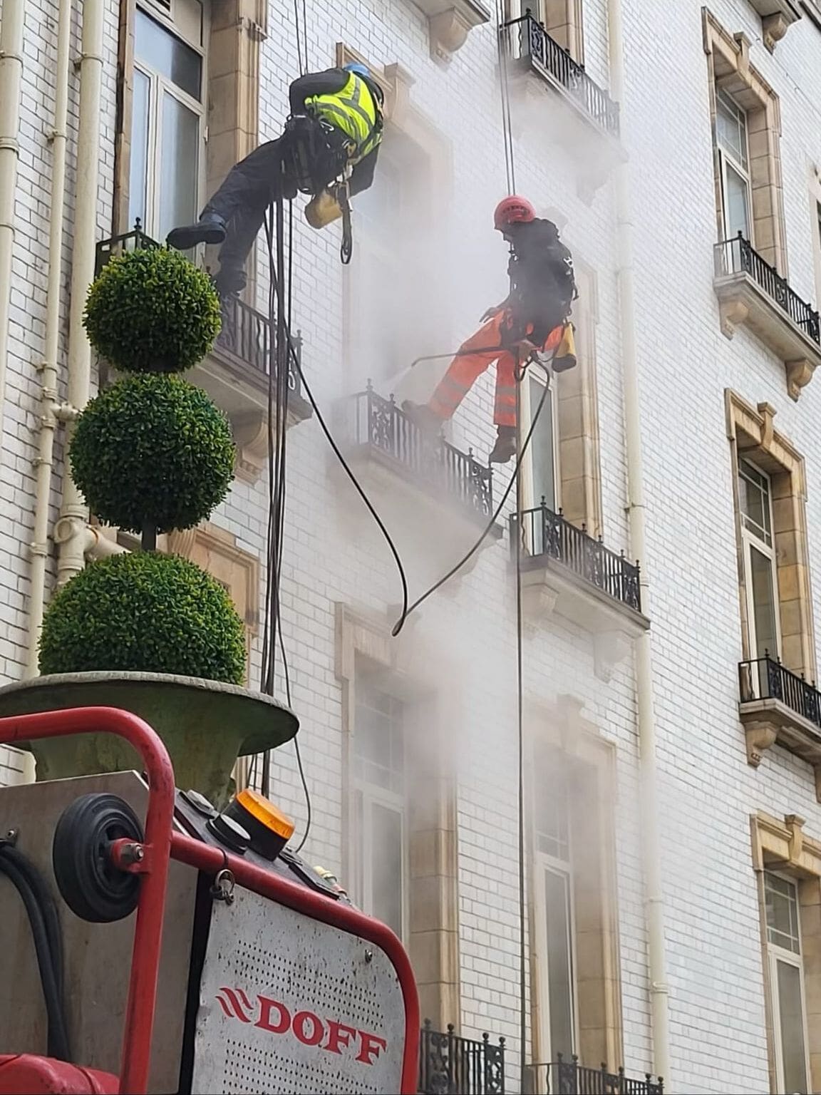 Balcony cleaning London by Avisan